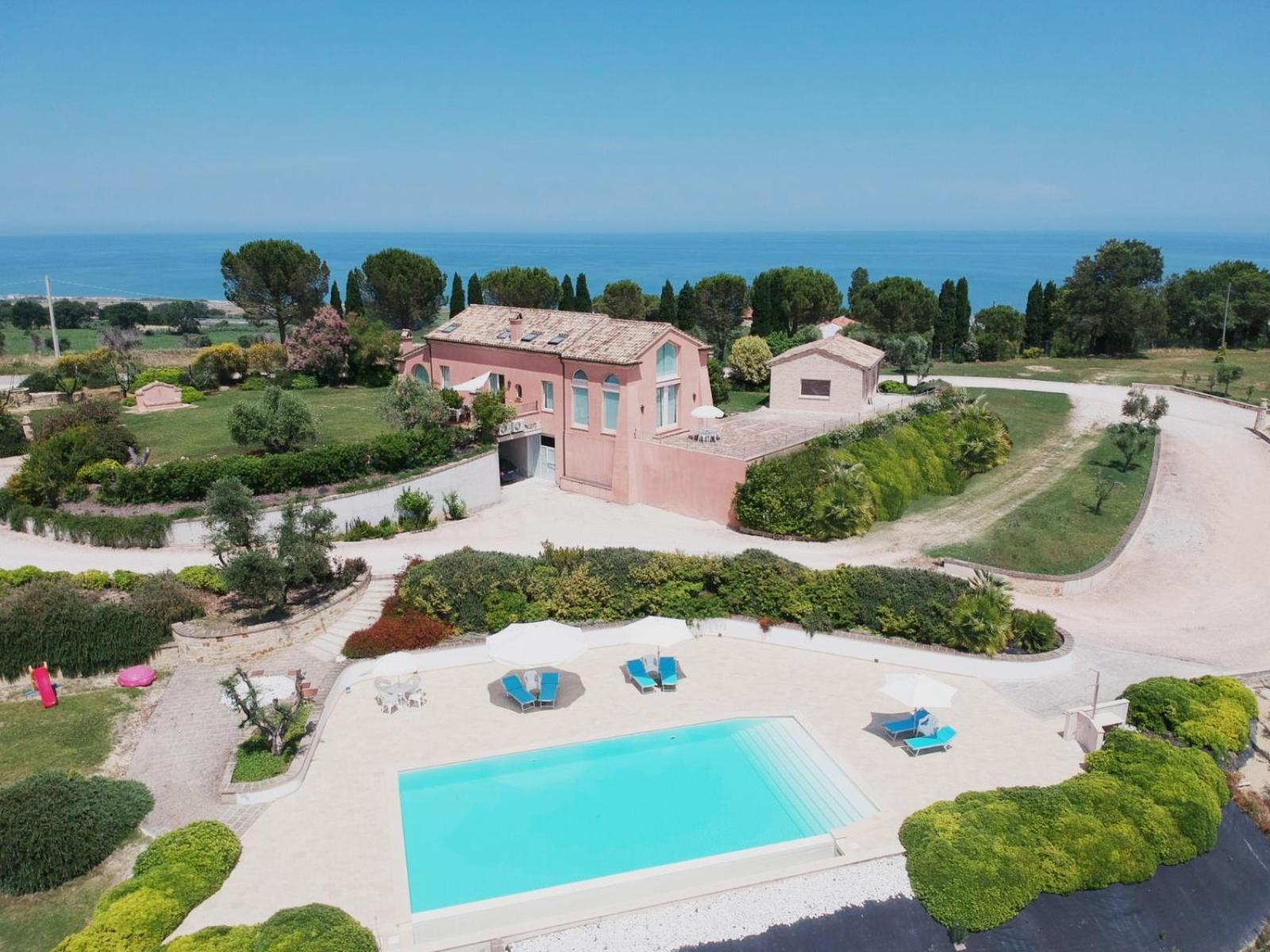 Nontiscordardime B&B Villa Agriturismo Civitanova Marche Exterior foto